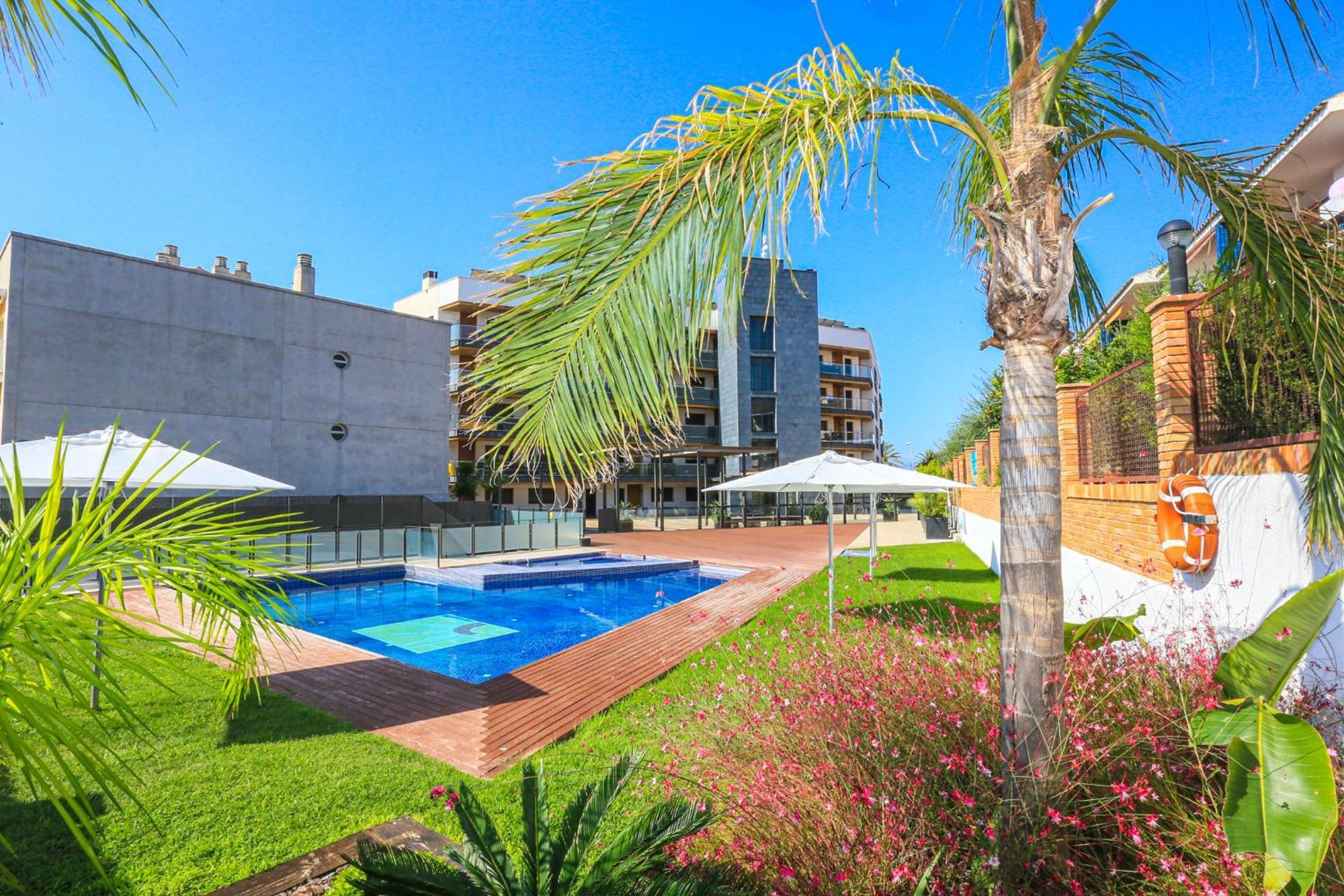Tropicana Mar Litoral - Only Families カンブリルス エクステリア 写真