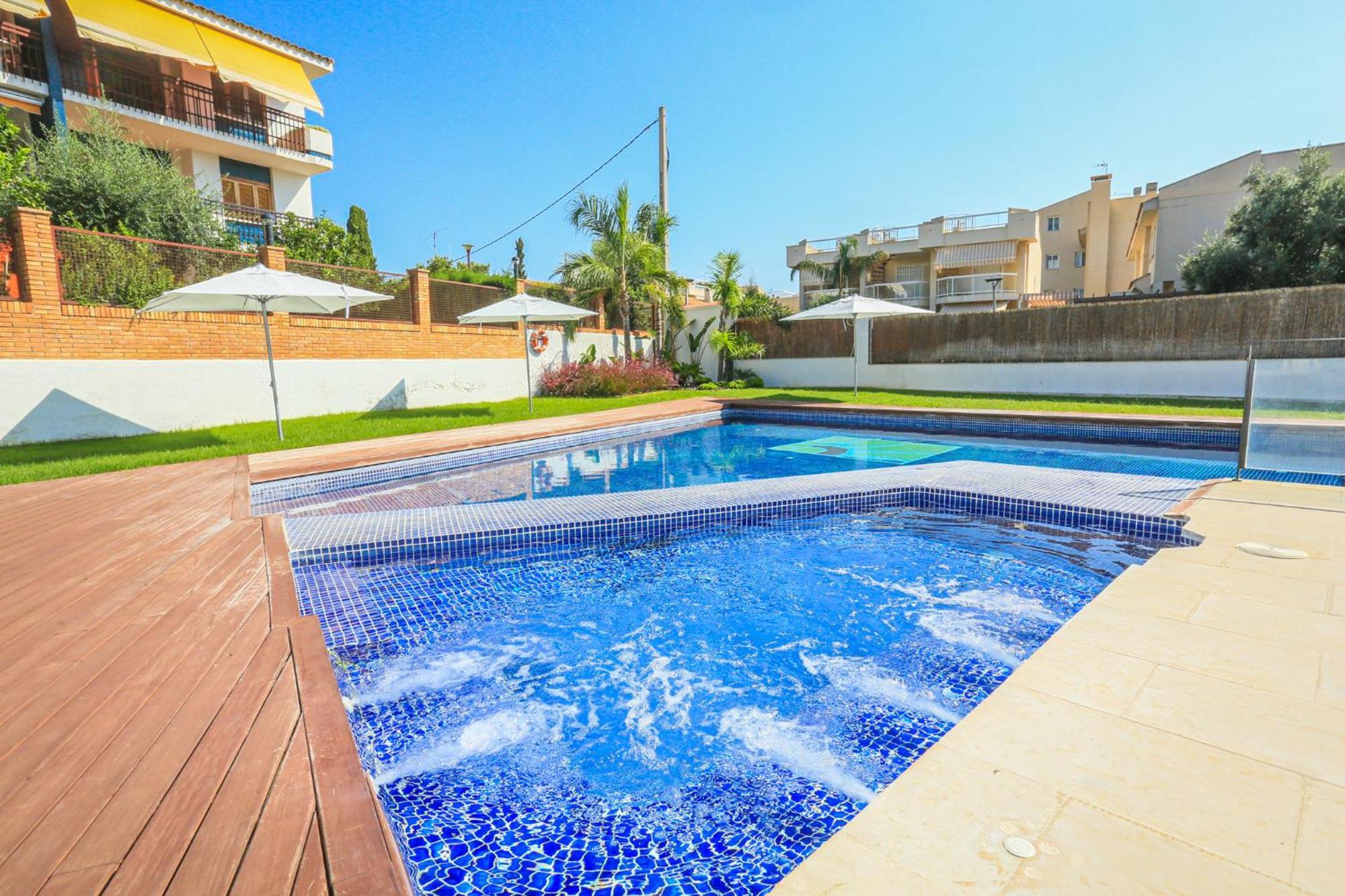 Tropicana Mar Litoral - Only Families カンブリルス エクステリア 写真