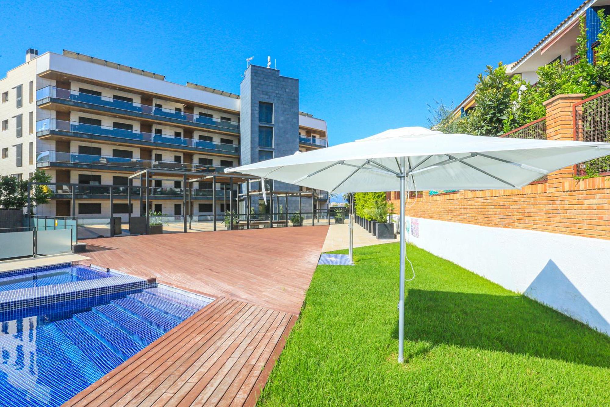 Tropicana Mar Litoral - Only Families カンブリルス エクステリア 写真